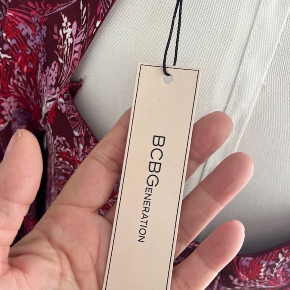 BCBGeneration Women's Long Sleeve Mock Neck Flounce Hem Mini Dress Size 8 NWT - Picture 9 of 12